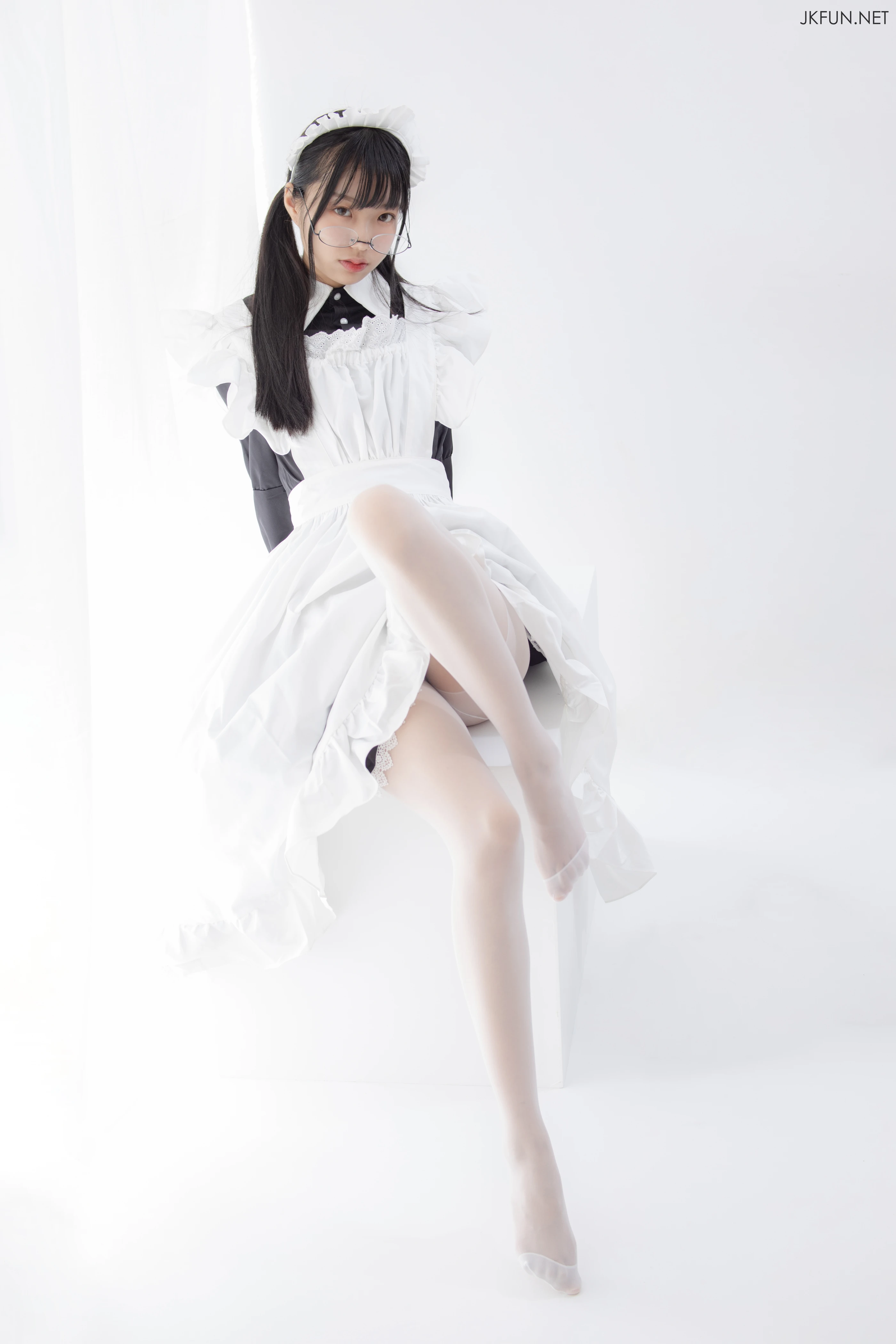 森萝财团 [JKFUN-017] 眼镜白丝女仆 [127P 1V]插图4